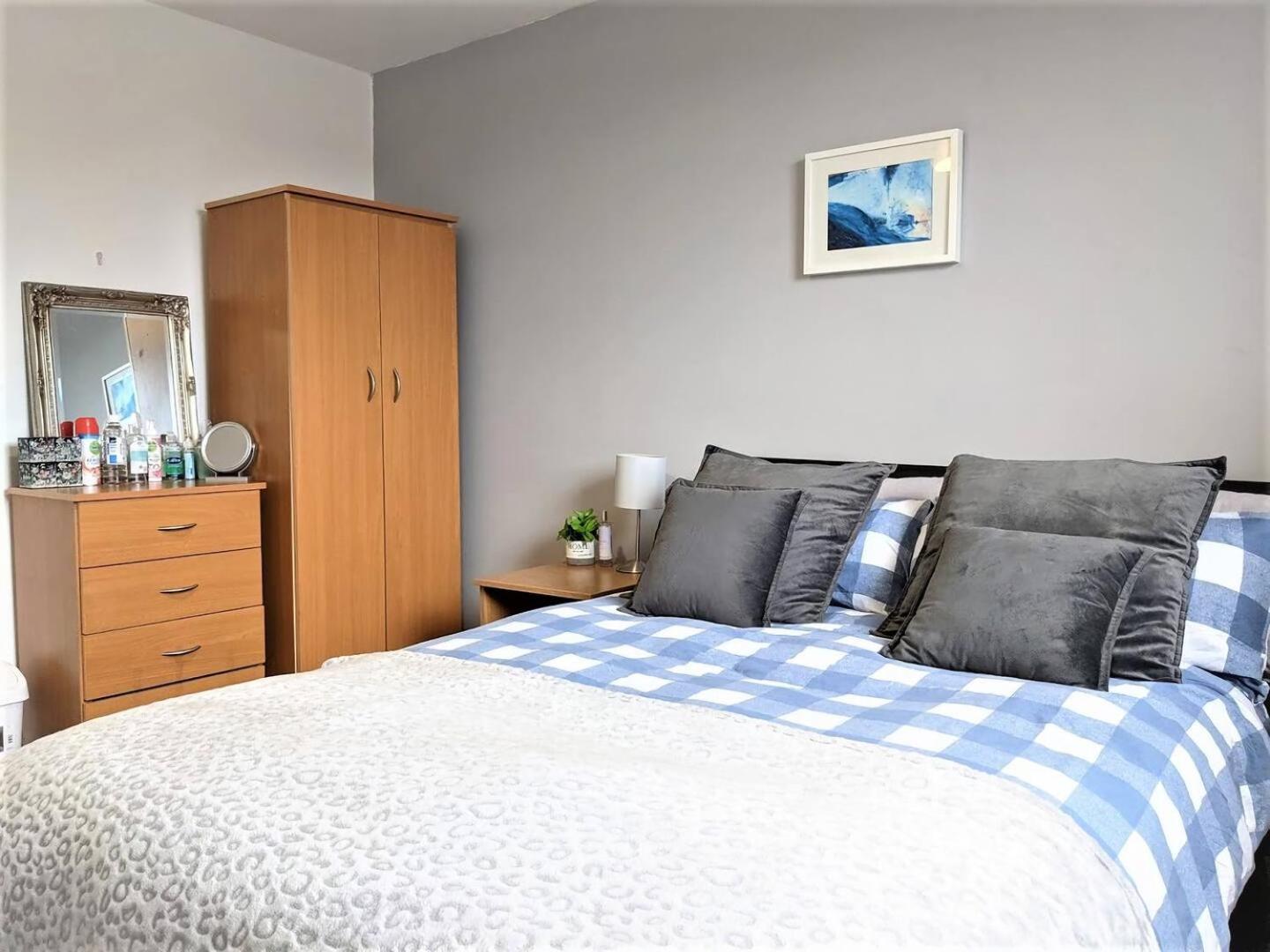 Lovely Guest Rooms In City Centre 리버풀 외부 사진