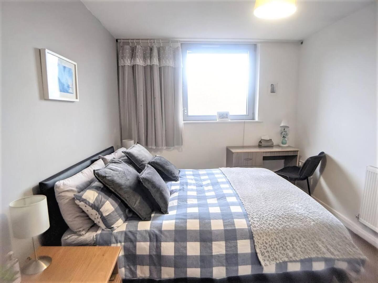 Lovely Guest Rooms In City Centre 리버풀 외부 사진