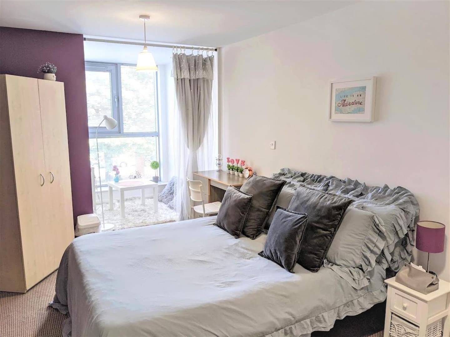 Lovely Guest Rooms In City Centre 리버풀 외부 사진