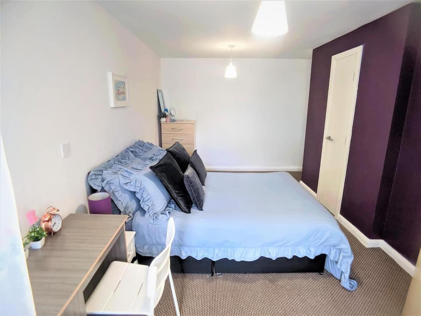 Lovely Guest Rooms In City Centre 리버풀 외부 사진